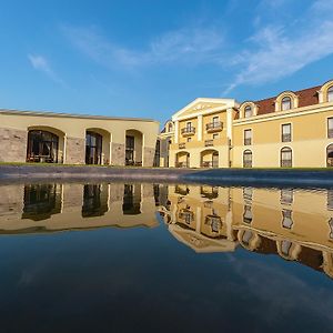 Hotel Cardinal Alba Iulia Exterior photo