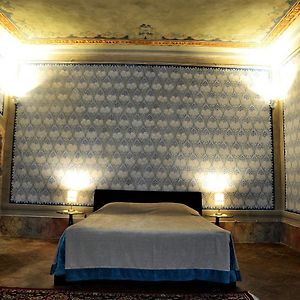 Il Palazzo Del Cardinale Bed & Breakfast Montalcino Room photo