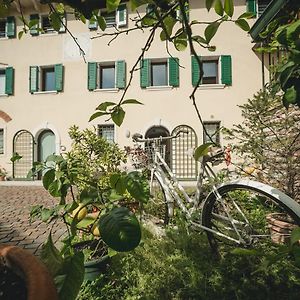 A Casa Di Tom Bed & Breakfast Sant'Ambrogio di Valpolicella Exterior photo