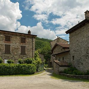 Albergo Diffuso Casa Delle Favole Ferriere Exterior photo