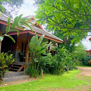 Sawasdeepai River Resort Exterior photo