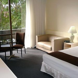 Frankston International Motel Room photo