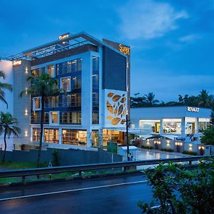 Sugar Business Hotel Kochi Exterior photo