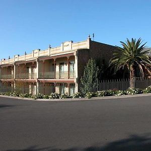 The Terrace At The Settlement Motel Cranbourne Exterior photo