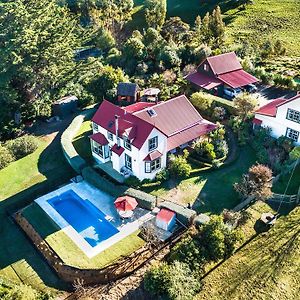 Twin Gullies Bed & Breakfast Akaroa Exterior photo