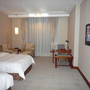 Palm Tress Business Hotel Giang Môn Room photo