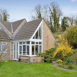 Three Ways Villa Stroud  Exterior photo