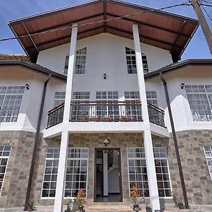 Yoho Misthill Rest Hotel Nuwara Eliya Exterior photo