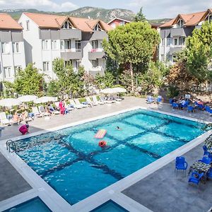 Reis Thermal Otel Pamukkale Exterior photo