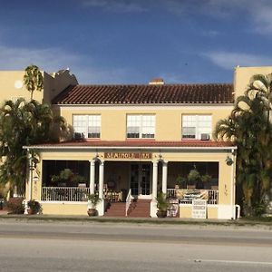 Seminole Inn Indiantown Exterior photo