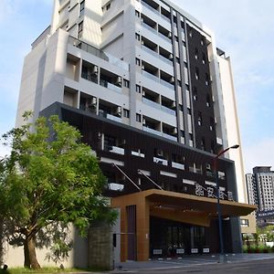 Liann Hotel Đài Trung Exterior photo