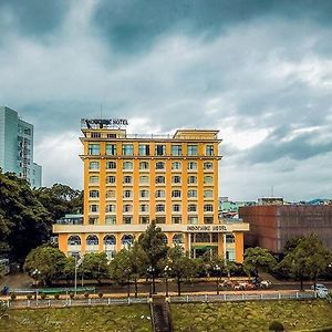 Khách Sạn Đông Dương Kon Tum Hotel Exterior photo