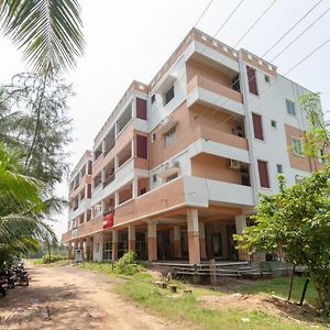 Oyo 19663 Greenways Residential Homestay Purnankuppam Exterior photo