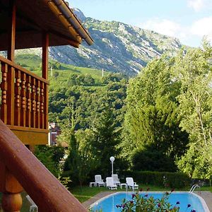 Hotel Picos De Europa Arenas De Cabrales Exterior photo