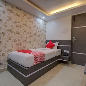 Oyo 17188 A K Residency Hotel Ranchi Exterior photo