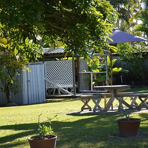 Rover Holiday Units Apartment Mackay Exterior photo