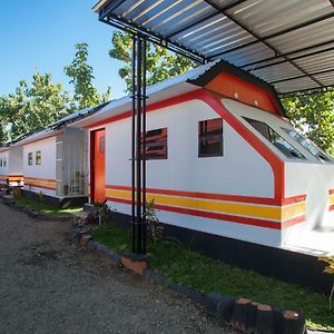 Reddoorz Near Banyuwangi Kota Train Station Hotel Exterior photo