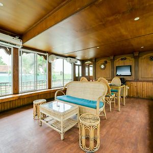 Oyo 13589 Houseboat My Trip Deluxe 4 Bhk Private Hotel Alappuzha Exterior photo