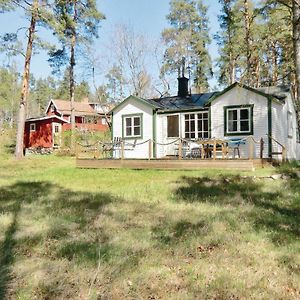 Nice Home In Oskarshamn With House Sea View Arhult Exterior photo