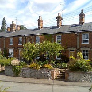 Billys Hotel Kedington Exterior photo