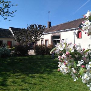 La Cite Des Abeilles Apartment Villemandeur Exterior photo