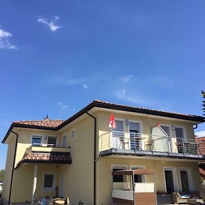 Privatzimmer Jarosch Bed & Breakfast Tulln An Der Donau Exterior photo