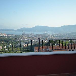 La Casa Con Vista Di Emma Apartment Vezzano Ligure Exterior photo