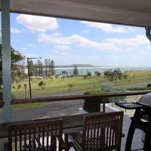 Oceanview, 6 Stewart Street Villa Crescent Head Room photo