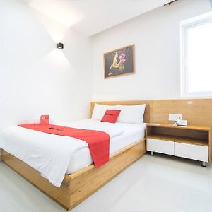 Reddoorz Plus Near Lotte Mart Cong Hoa Hotel TP. Hồ Chí Minh Exterior photo