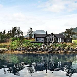 11 Person Holiday Home In Gullesfjord Flesnes Exterior photo