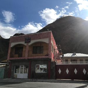 Waterfall Hotel Kazbegi Exterior photo