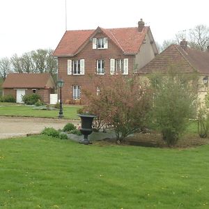 La Maison D'Amis Villa Auneuil Exterior photo