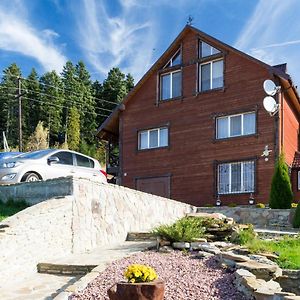 Kozatsky Dvorik Hotel Skhidnytsia Exterior photo