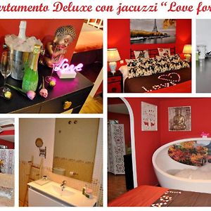 Apartamentos Deluxe Con Jacuzzi O Chimenea Love For Two Collado Mediano Exterior photo