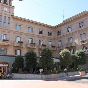 Enjoy 1313Ag Hotel Touring Chiasso Exterior photo