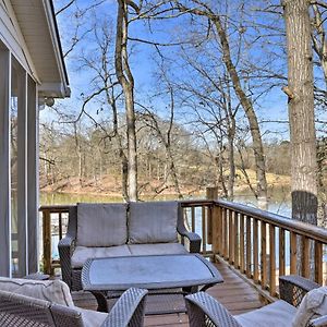 Large Lavonia Home With Party Dock On Lake Hartwell! Exterior photo