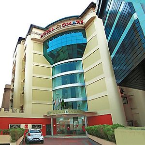 Royal Omars Hotel Kannur Exterior photo