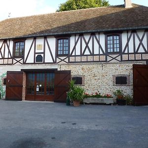 Le Domaine Du Cellier Bed & Breakfast Sezanne Exterior photo