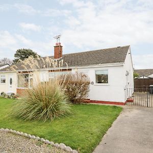 Castle Cove Villa Abergele Exterior photo