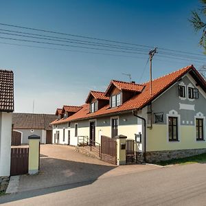 Penzion Orlov Hotel Pribram Exterior photo