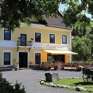 Pension Leano Hotel Noetsch Exterior photo