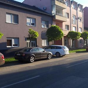 Apartment Eurho Osijek Exterior photo