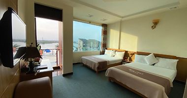 Nếu bạn đang tìm kiếm một khách sạn tuyệt vời để nghỉ ngơi tại Thành phố Hải Phòng, hãy xem qua hình ảnh và khám phá những dịch vụ, tiện ích đẳng cấp của khách sạn tại địa điểm này.